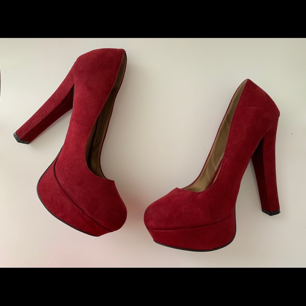 High heels - Picture 4 of 4